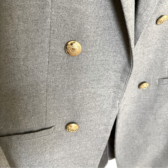 Banana Republic Grey Boyfriend Blazer (size 6) - Picture 2 of 8